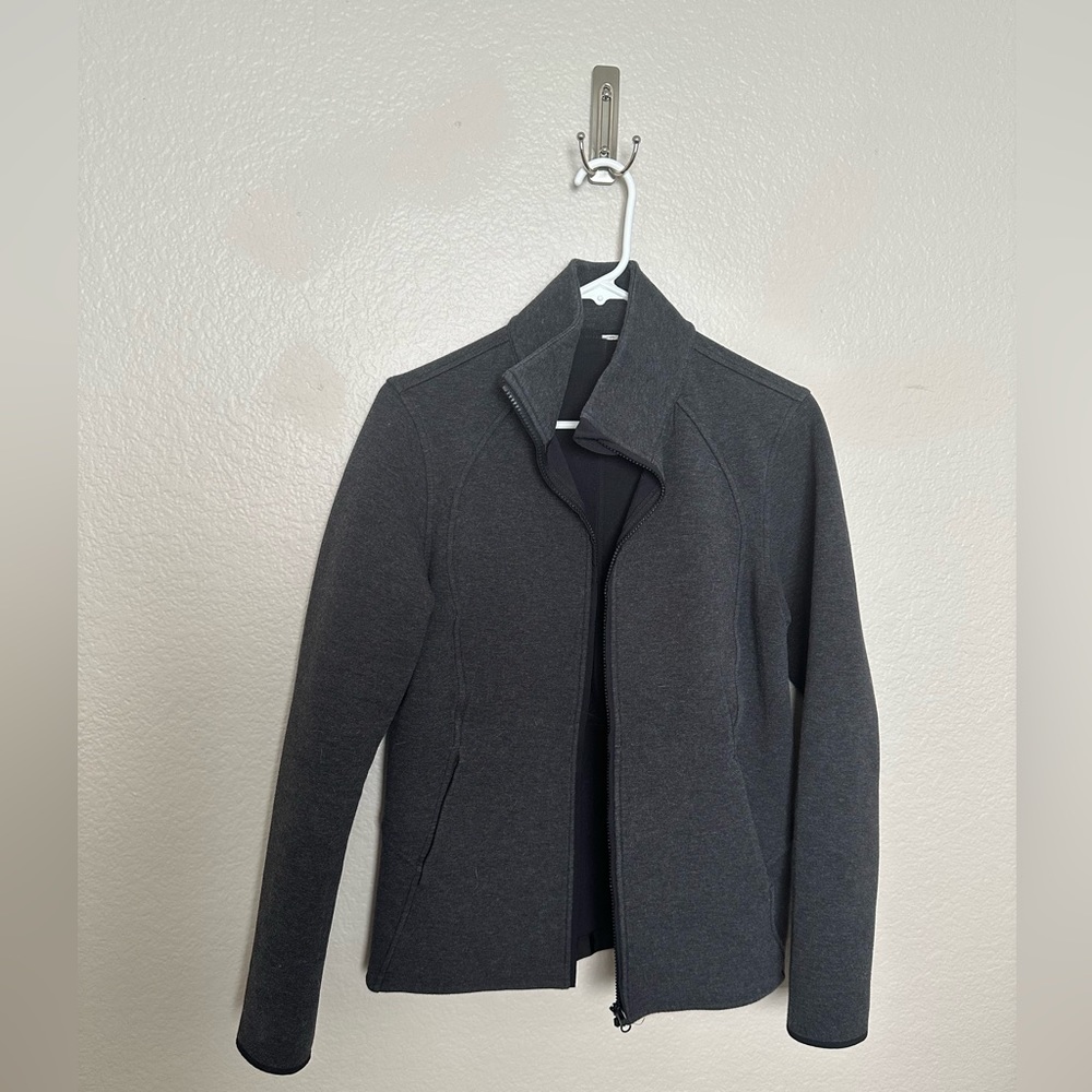 Lululemon Dark Heather Grey  Athletic Women’s Jacket (Large)